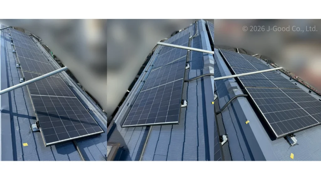 東京都の住宅の屋根に設置された、AIKO（アイコ）製AA PREMIER Liteの太陽光パネル（4.5kW）の施工完了写真（著作権：株式会社ジェイグッド）